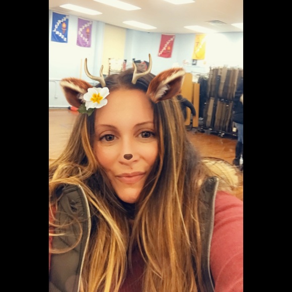 Meet your Posher, Adelaide - Picture 1 of 3